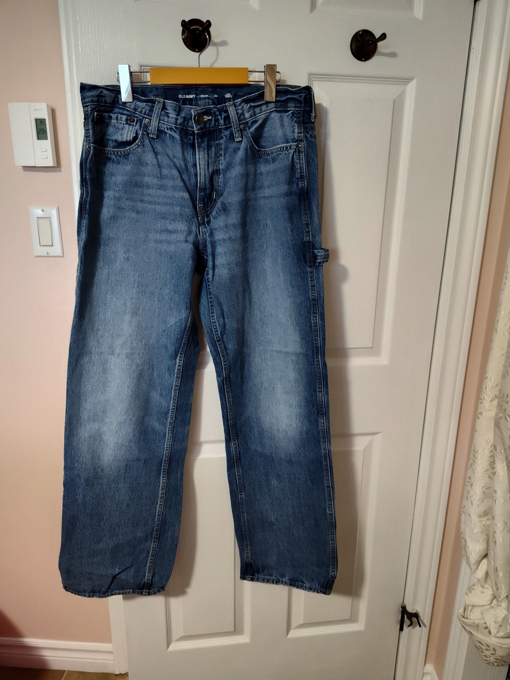 Old Navy Men's '90s Baggy Jeans – 33W x 34L